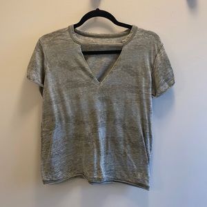 American Eagle V neck camo tee